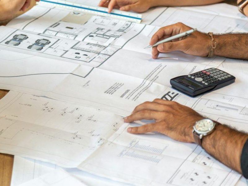 Vertex team is preparing clear construction cost estimates for contractors in UK